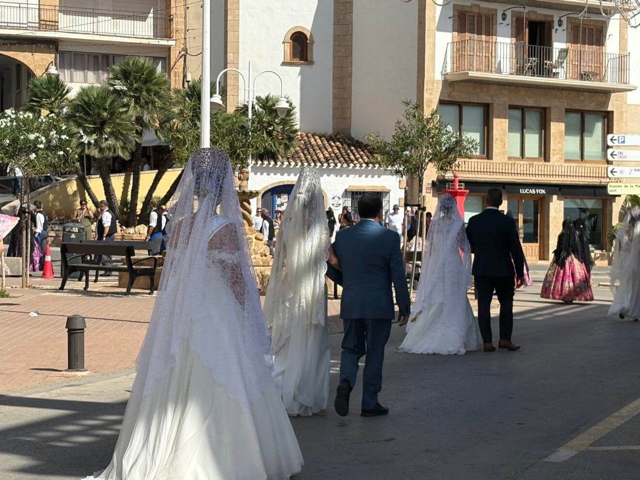 Pasacalle recogida de mayorales en el Día de Loreto