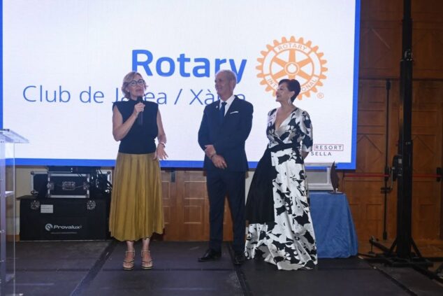 Imagen: Rosa Cardona, alcaldesa de Xàbia en el acto benéfico del Rotary
