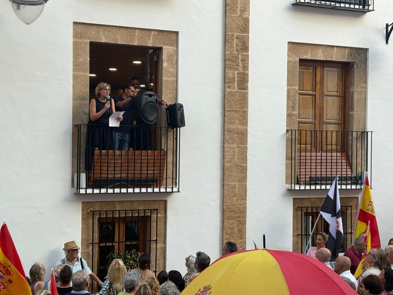 Un millar de personas se concentran en Xàbia por Ceuta