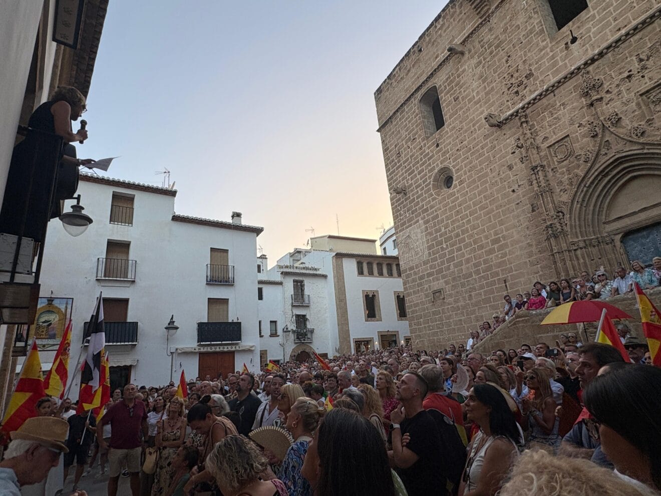 Un millar de personas se concentran en Xàbia por Ceuta