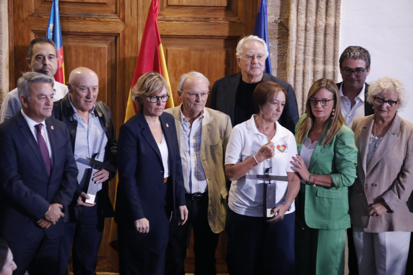 Acto institucional del 9 d’Octubre celebrado en la Plaça de l’Església de Xàbia (10)