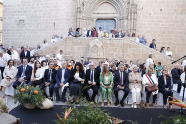 Acto institucional del 9 d’Octubre celebrado en la Plaça de l’Església de Xàbia (16)