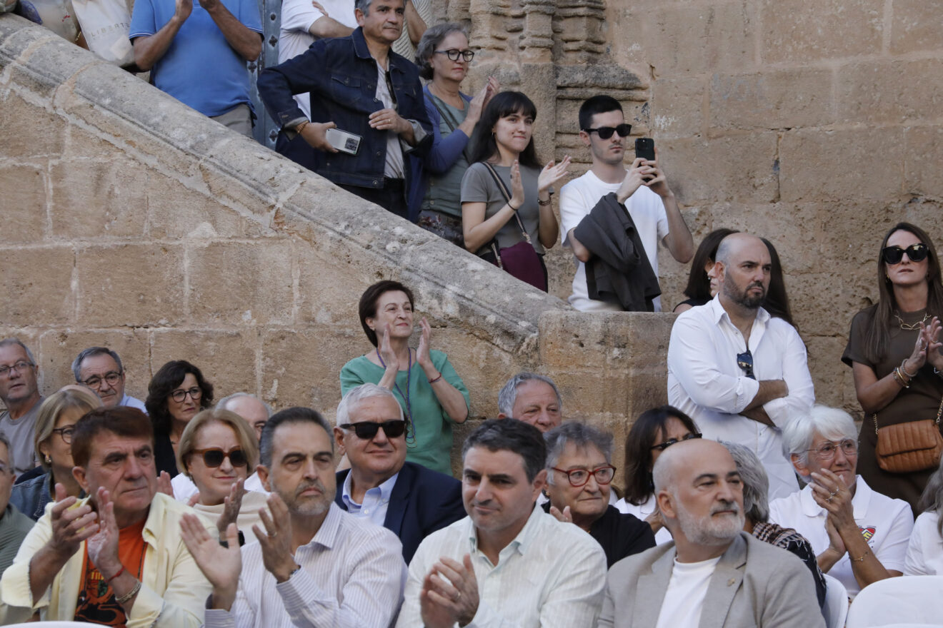 Acto institucional del 9 d’Octubre celebrado en la Plaça de l’Església de Xàbia (23)