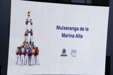 Acto institucional del 9 d’Octubre celebrado en la Plaça de l’Església de Xàbia (40)
