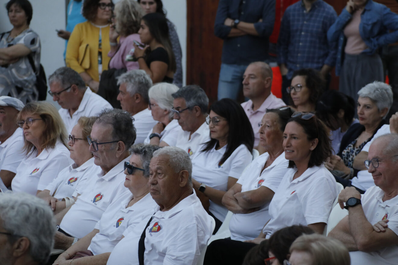 Acto institucional del 9 d’Octubre celebrado en la Plaça de l’Església de Xàbia (58)