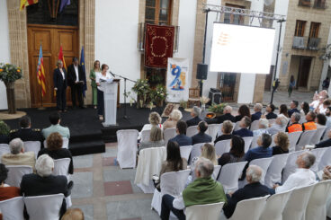 Acto institucional del 9 d’Octubre celebrado en la Plaça de l’Església de Xàbia (61)