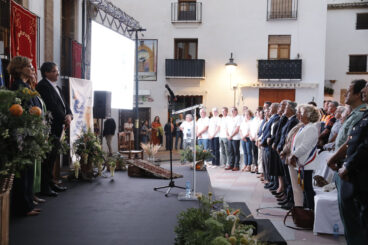 Acto institucional del 9 d’Octubre celebrado en la Plaça de l’Església de Xàbia (7)