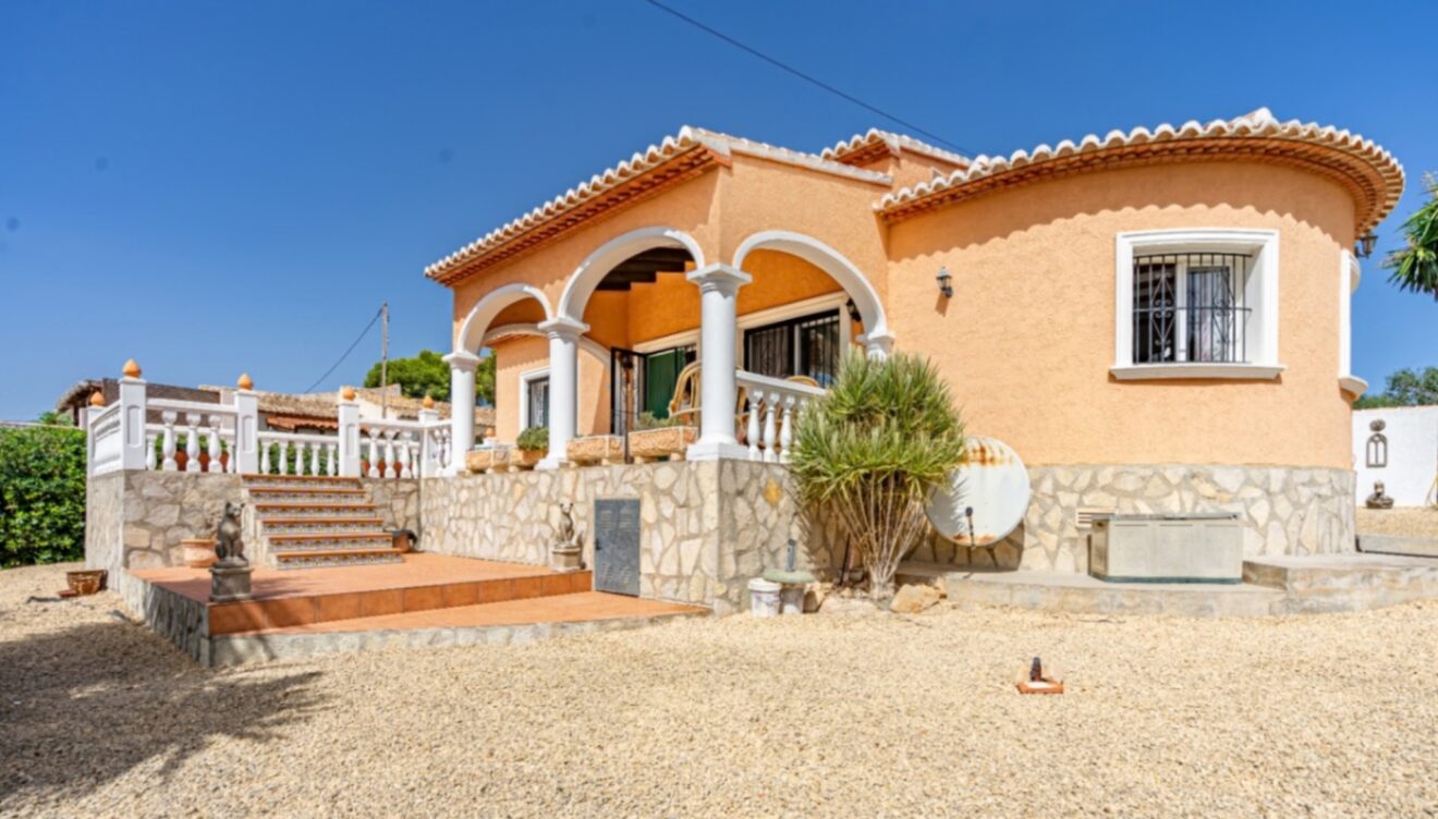 Amplia parcela exterior