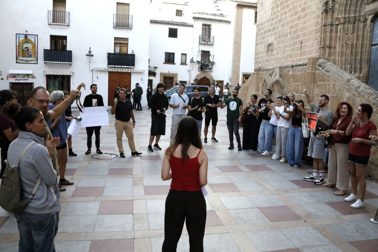 Concentración en Xàbia por la vivienda