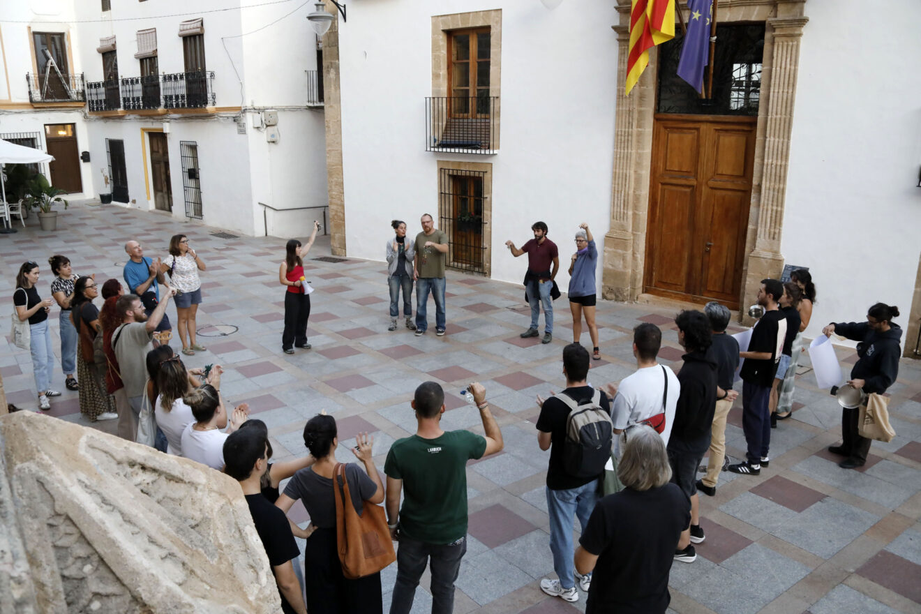 Cacerolada en Xàbia por la vivienda (3)