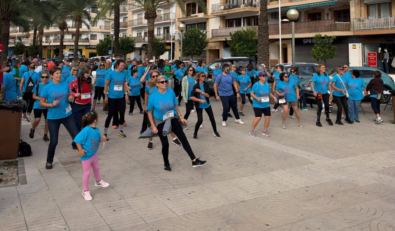 Calentamiento antes de la marcha solidaria