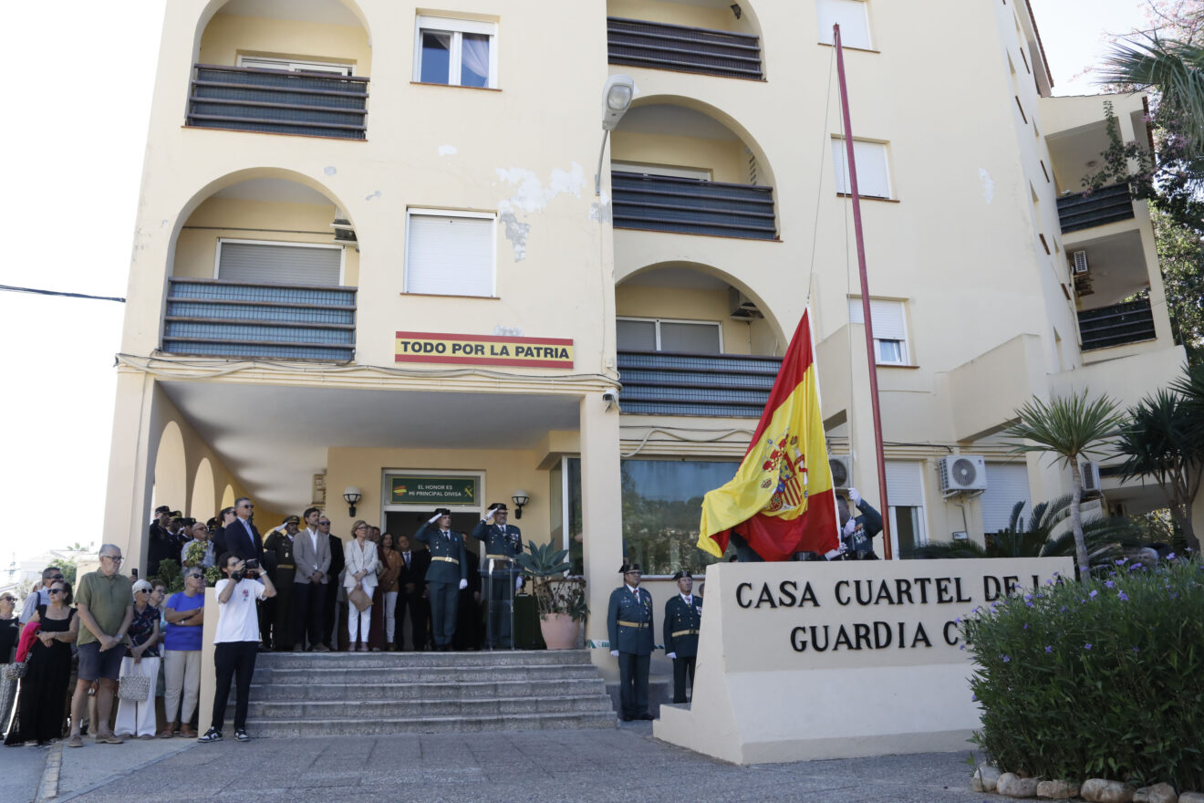 Celebración de la patrona de la Guardia Civil en el patio del cuartel de Xàbia (15)