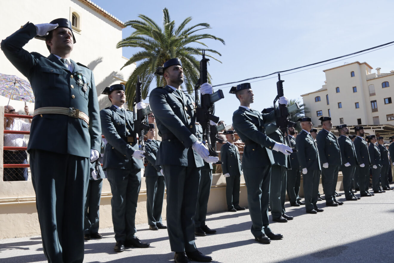 Celebración de la patrona de la Guardia Civil en el patio del cuartel de Xàbia (17)