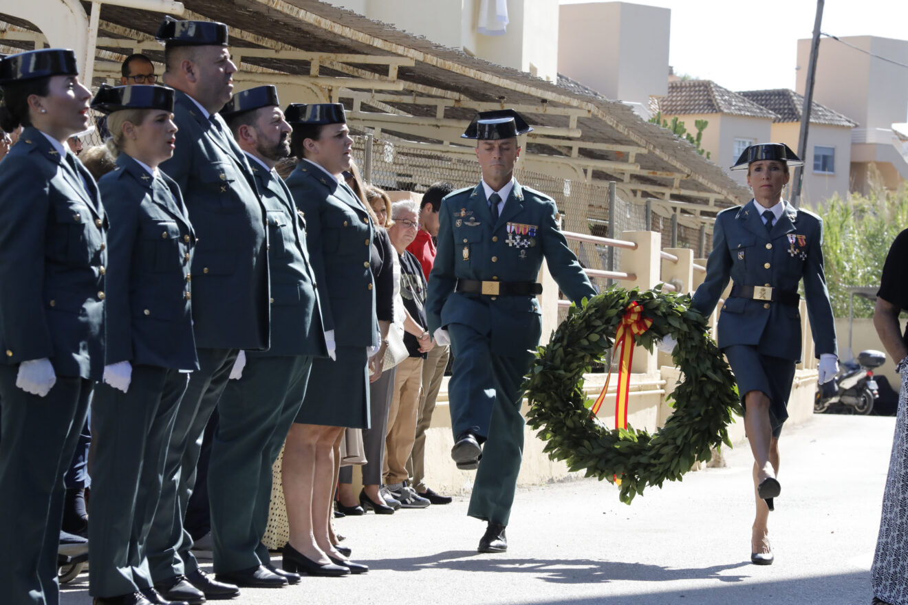 Celebración de la patrona de la Guardia Civil en el patio del cuartel de Xàbia (34)
