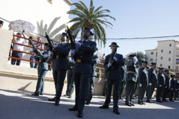 Celebración de la patrona de la Guardia Civil en el patio del cuartel de Xàbia (40)