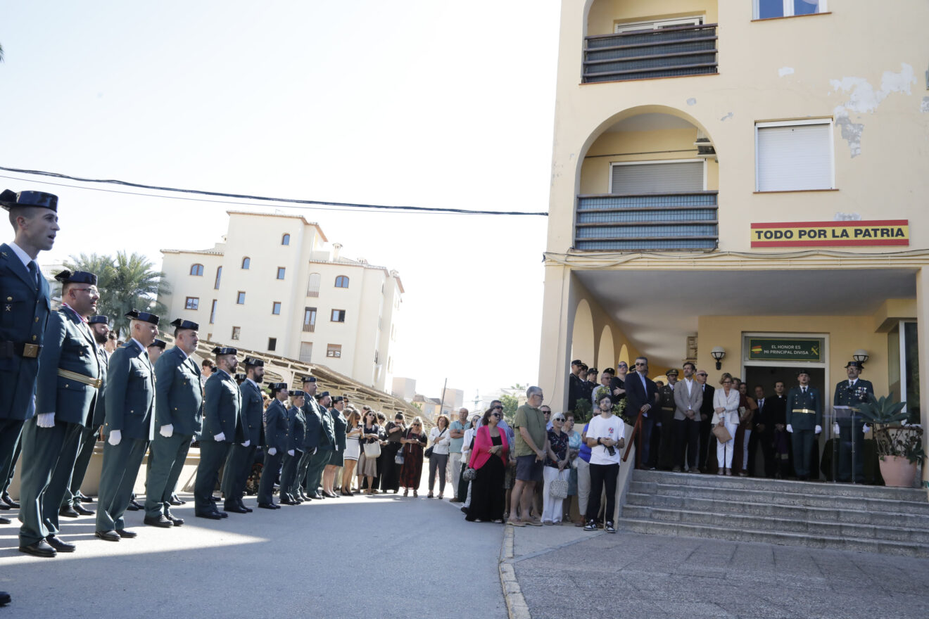 Celebración de la patrona de la Guardia Civil en el patio del cuartel de Xàbia (42)