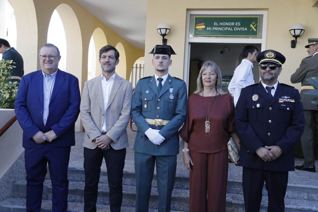 Celebración de la patrona de la Guardia Civil en el patio del cuartel de Xàbia (46)