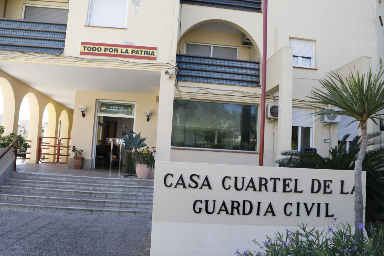 Celebración de la patrona de la Guardia Civil en el patio del cuartel de Xàbia (5)