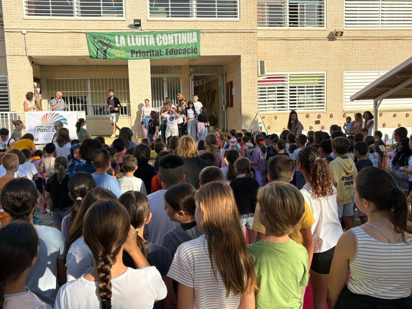 El CEIP Trenc d'Alba recibe a los Eramus de Italia