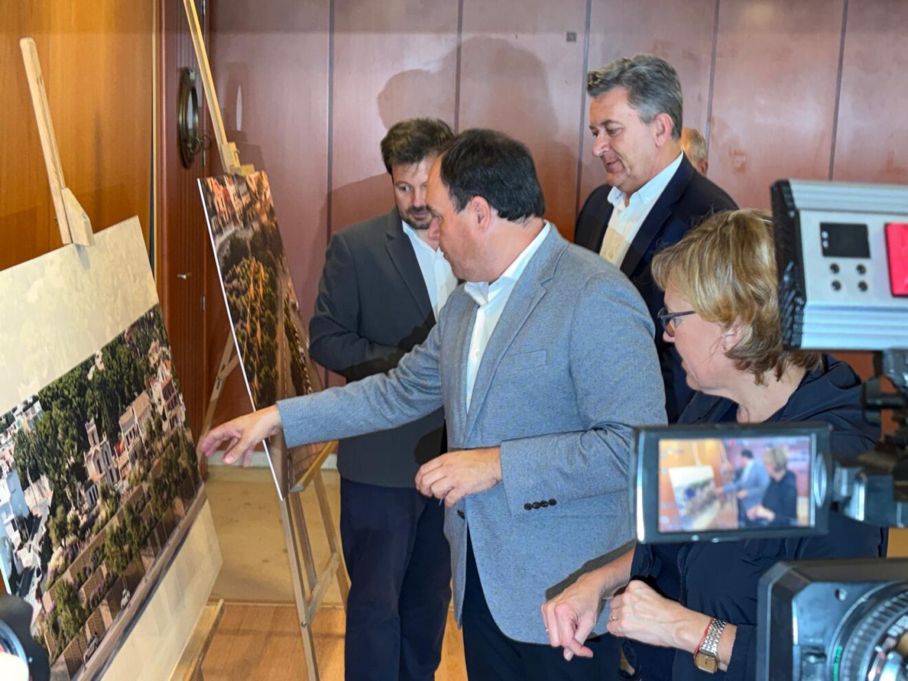 El president de la Generalitat visita las obras de modernización y adecuación integral del puerto de Xàbia (16)