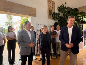 El president de la Generalitat visita las obras de modernización y adecuación integral del puerto de Xàbia