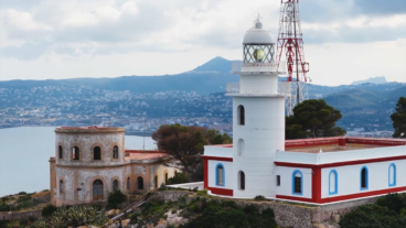 Faro Cabo San Antonio y antiguo semáforo