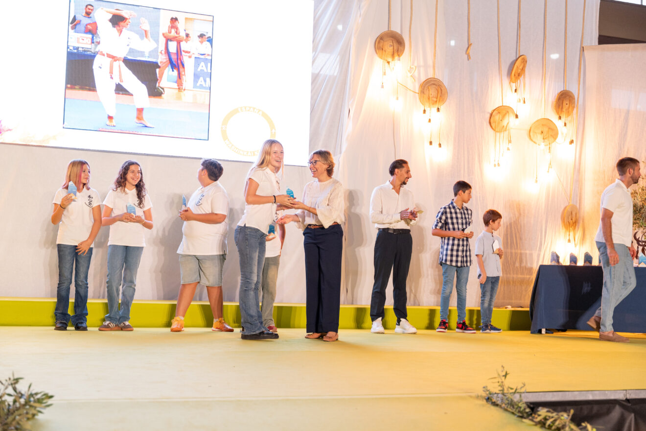 Entrega de reconocimientos en la Gala de l'esport Xàbia 2026