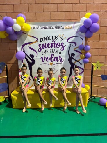 Gimnastas del Club de Gimnàstica Rítmica Xàbia