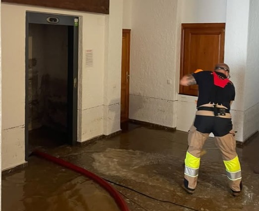 Imagen: Inundación en un edificio de Xàbia