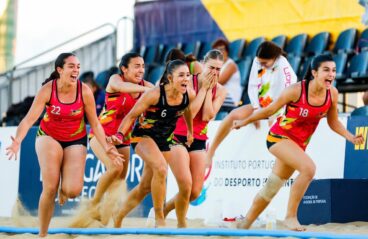Jugadoras del equipo senior al proclamarse campeonas de Europa