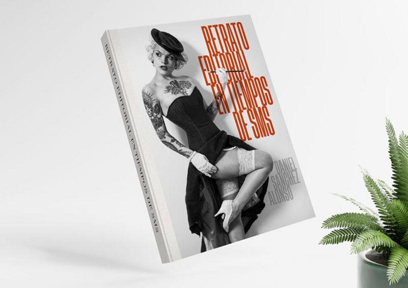 Portada del libro "Retrato editorial en tiempos de SMS"