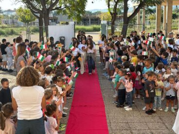 Llegada de los estudiantes italianos del programa Erasmus+ al CEIP Trenc d’Alba
