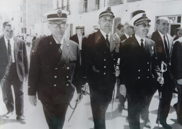Imagen: Los tres vigías en un acto de fiestas en los años 60
