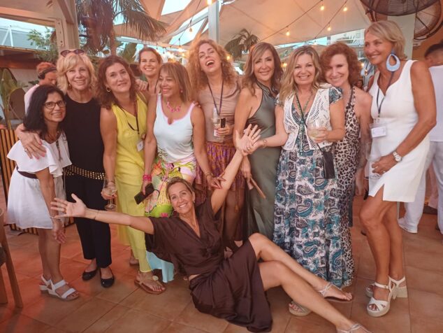 Imagen: Mujeres que forman parte de Club Féminin