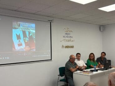 Presentación del Libro de la historia del  CD Jávea (16)