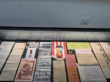 Documentos antiguos del CD Jávea forman parte de la exposición del CD Jávea