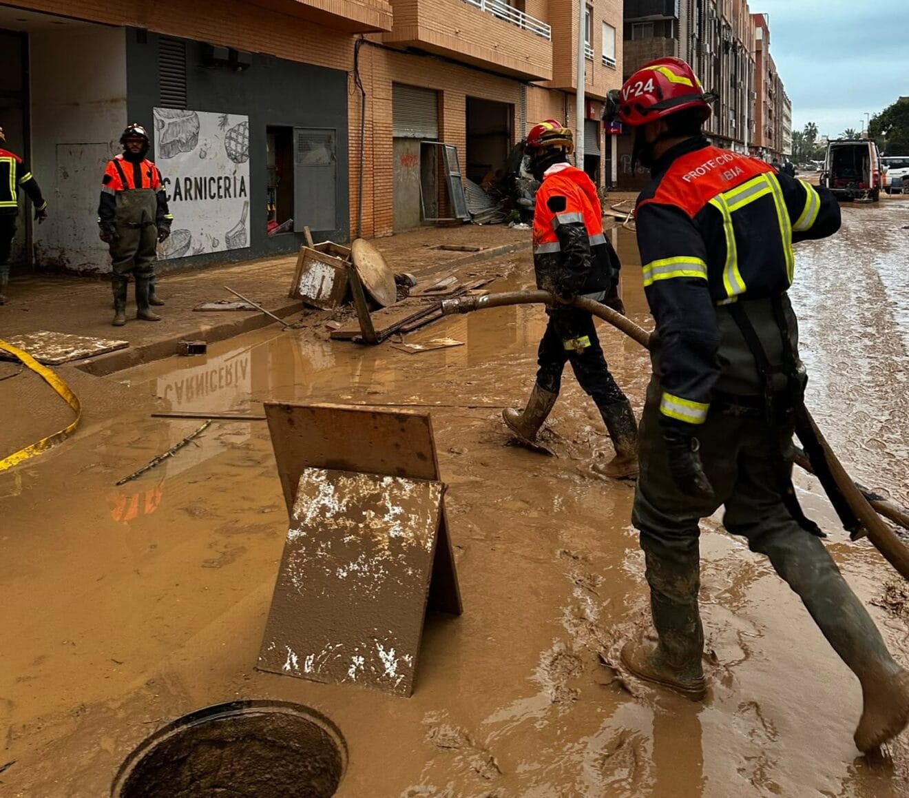 Protección Civil Xàbia en las labores de la DANA