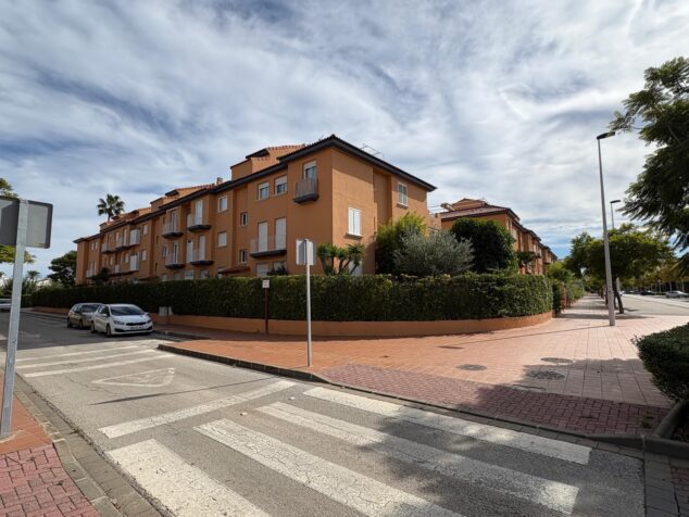 Imagen: Un bloque de viviendas en Xàbia